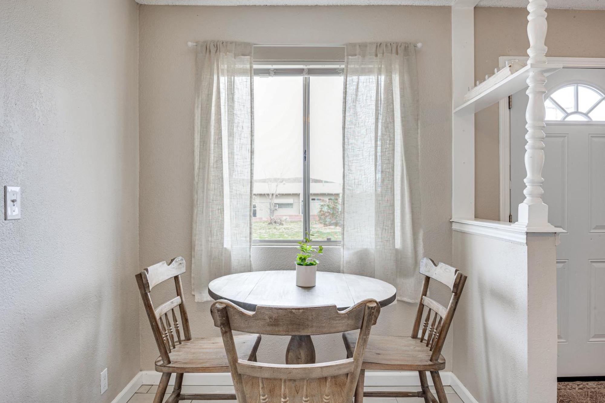 Convenient Joshua Tree Apartment - Walk To Town! Eksteriør bilde